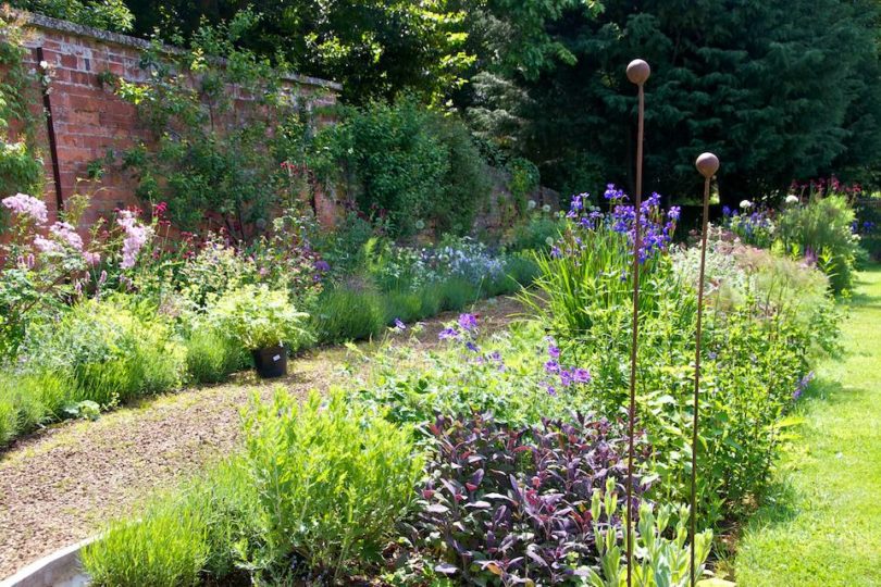 The Artist in the Garden: George Irvine | Oxonian Gardener